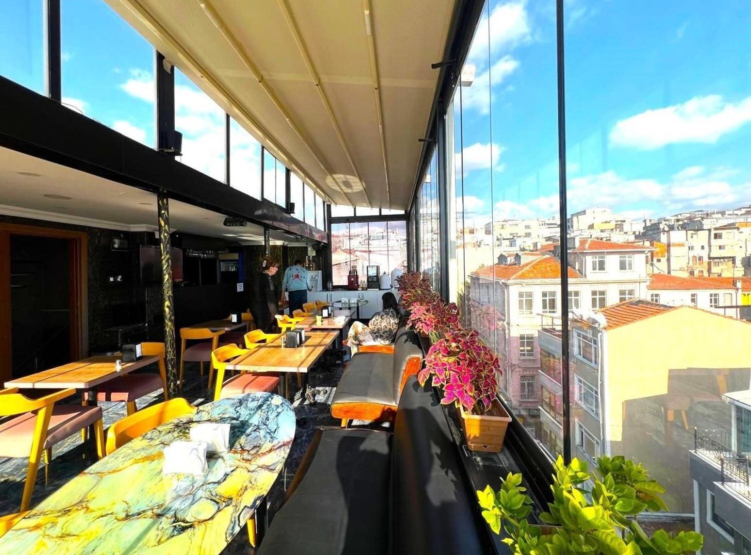 Adjacent-Anex-Building-Of-Kaya-Royal-Hotel Free Tea And Coffee On The Terrace Restaurant - Total Three Floors And No Elevator — Fotoğraflar 1